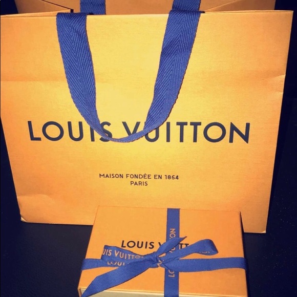 Meet your Posher, Amal - Picture 1 of 1